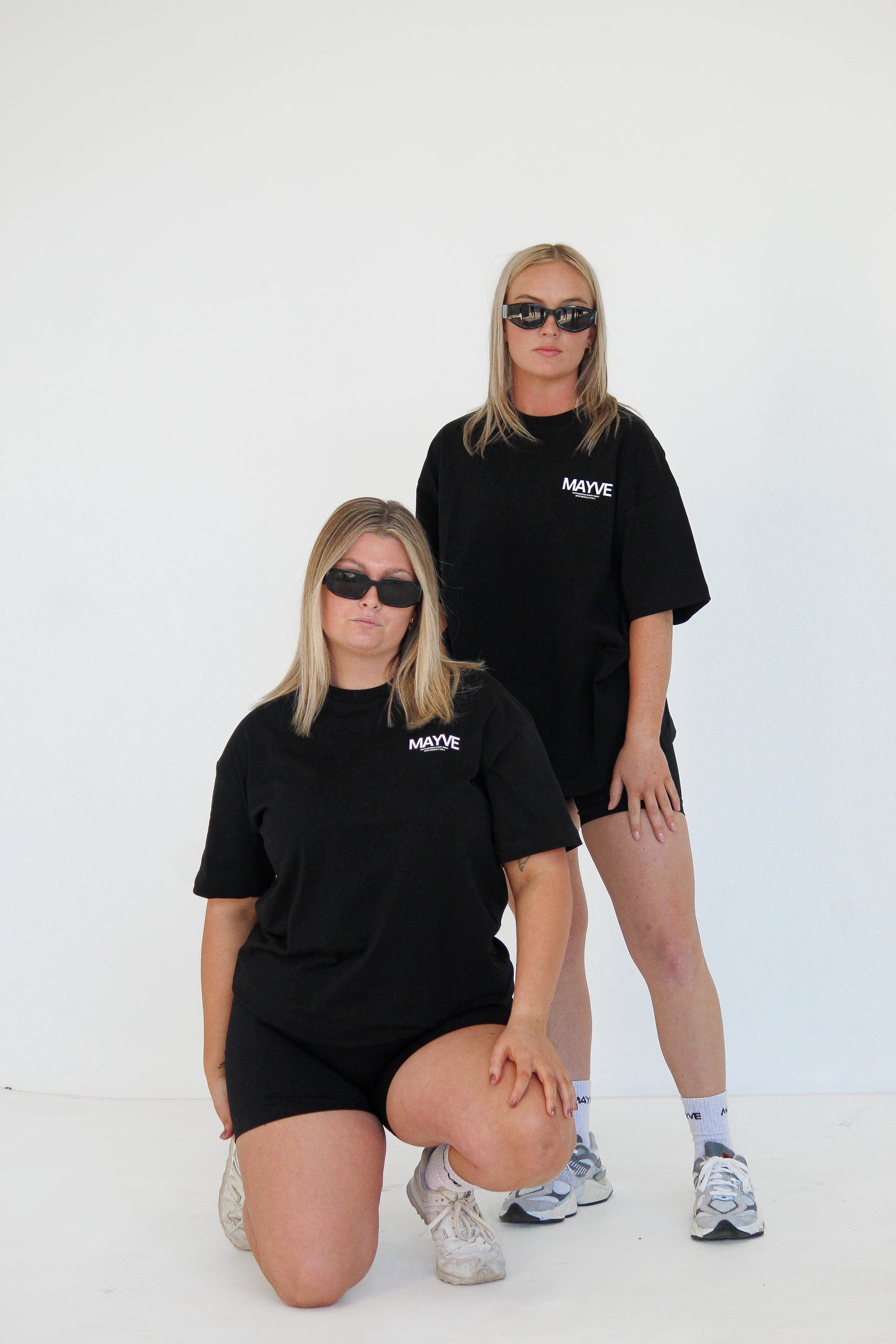 CONFIDENT TEE - BLACK & WHITE