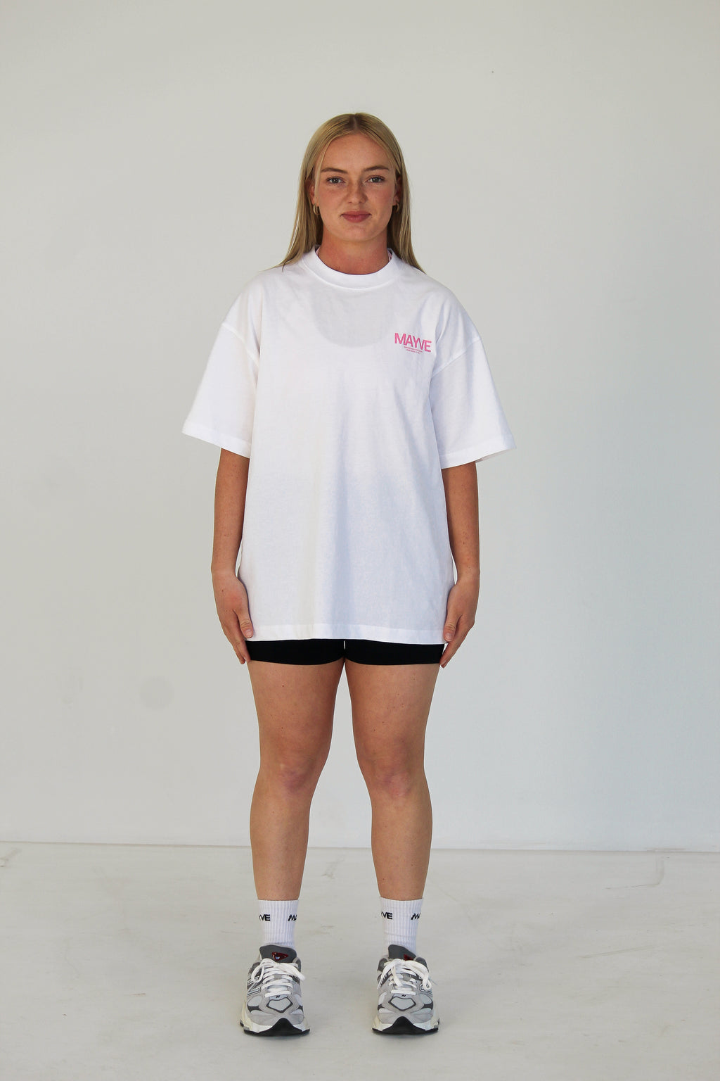 CONFIDENT TEE - WHITE & PINK