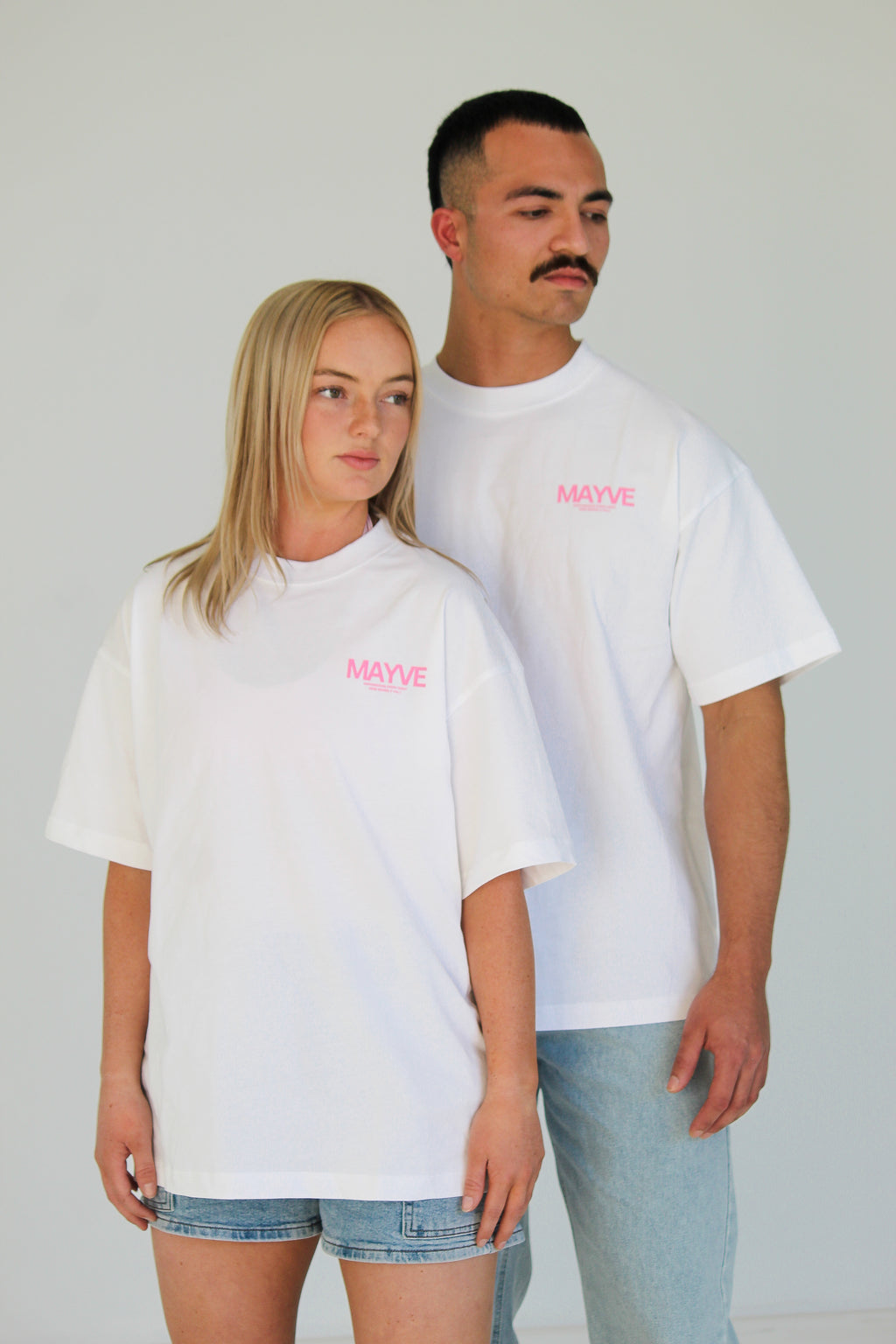 CONFIDENT TEE - WHITE & PINK