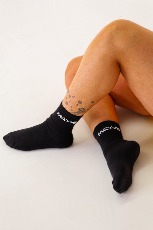 MAYVE CREW SOCKS - BLACK