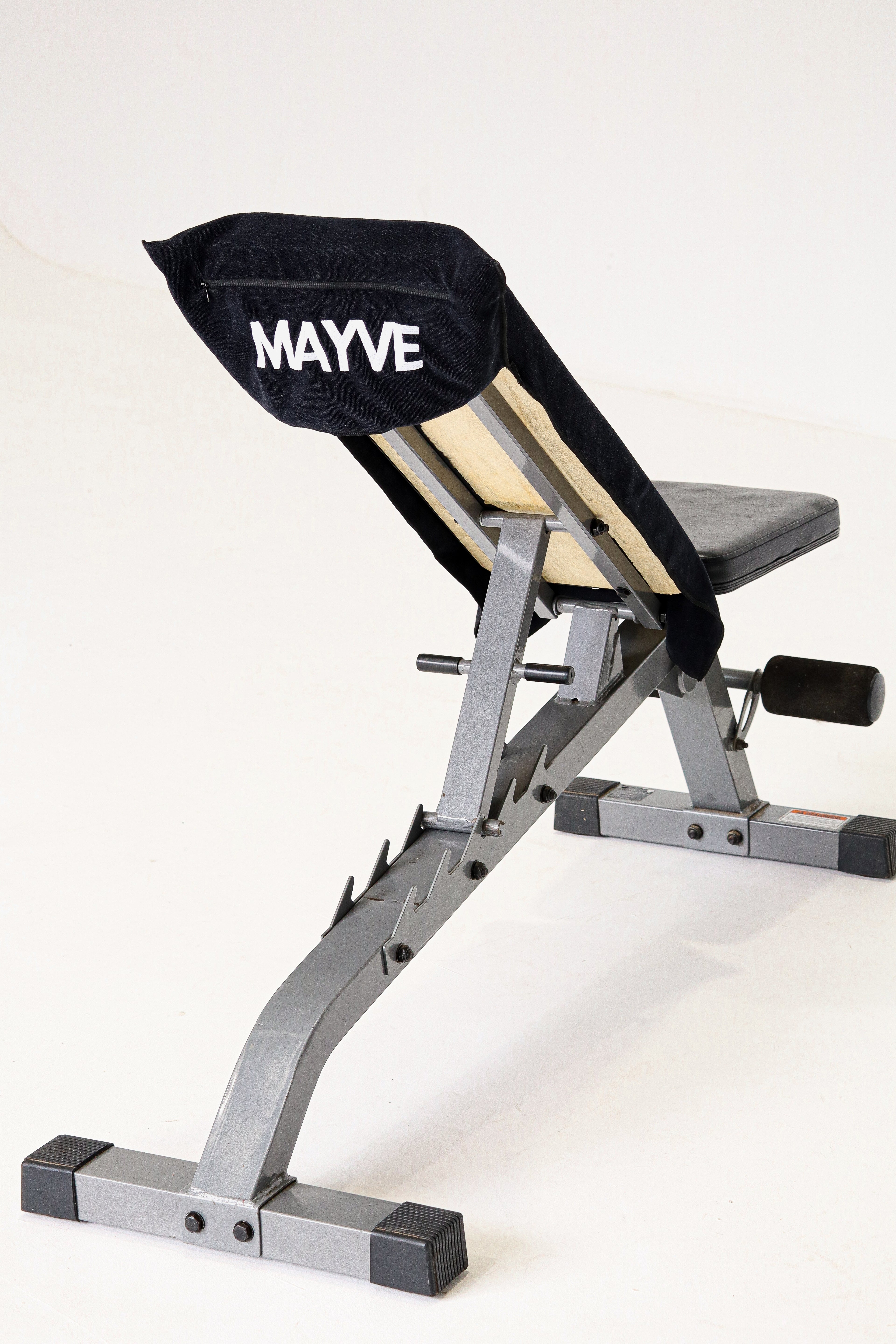 MAYVE HOODED GYM TOWEL