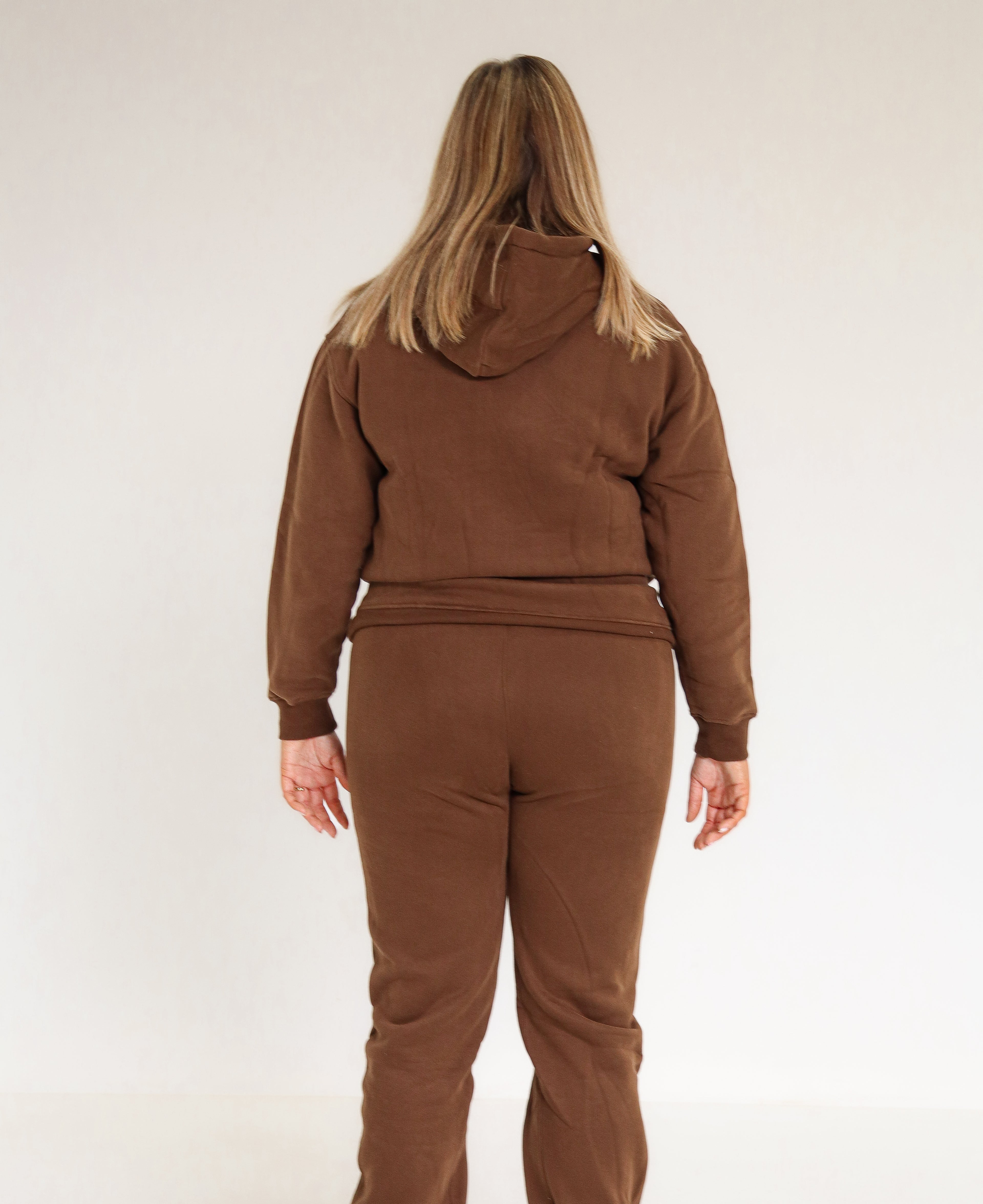 ESSENTIAL TRACKSUIT PANTS - CHOCOLATE BROWN